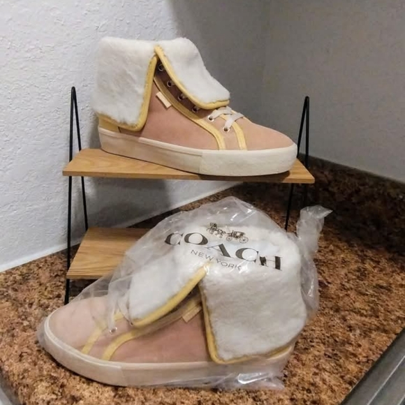 Coach shoes - Picture 2 of 6